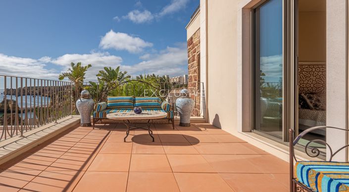 Image No.24-8 Bed Villa for sale