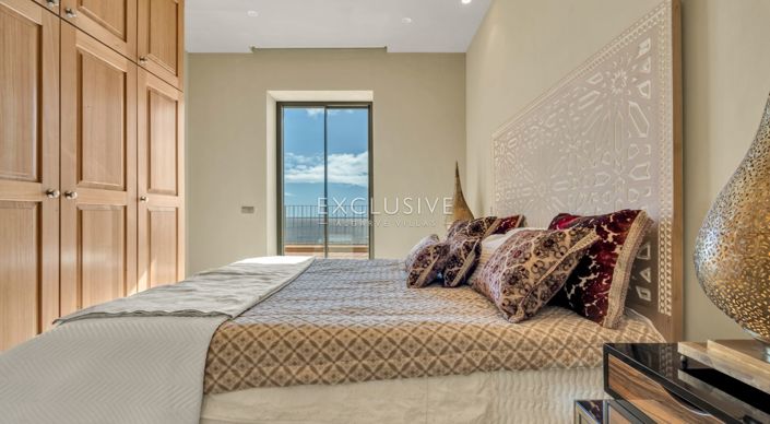 Image No.25-8 Bed Villa for sale