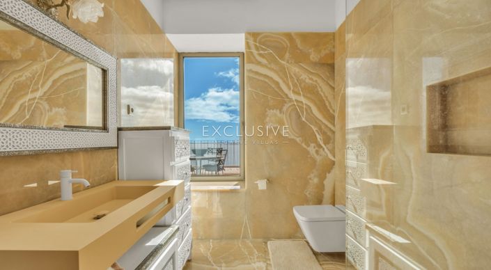 Image No.26-8 Bed Villa for sale