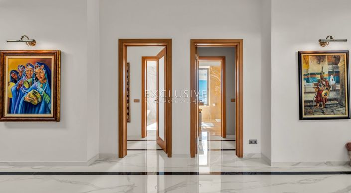 Image No.28-8 Bed Villa for sale