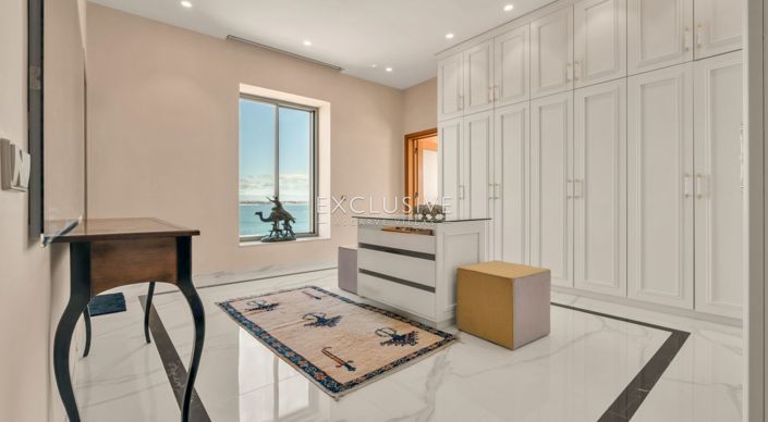 Image No.31-8 Bed Villa for sale