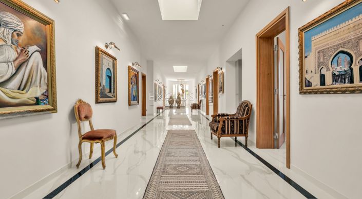 Image No.32-8 Bed Villa for sale