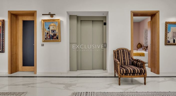 Image No.35-8 Bed Villa for sale