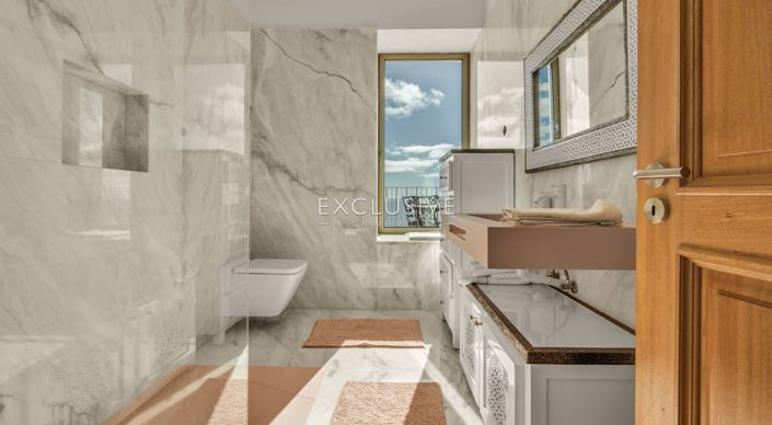 Image No.38-8 Bed Villa for sale