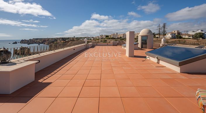 Image No.42-8 Bed Villa for sale