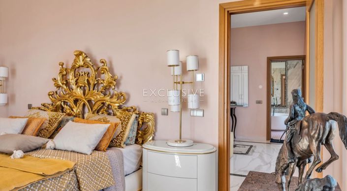 Image No.46-8 Bed Villa for sale