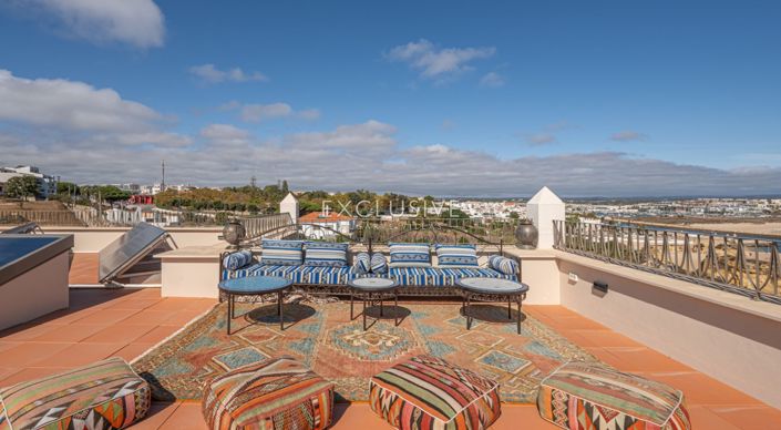 Image No.56-8 Bed Villa for sale