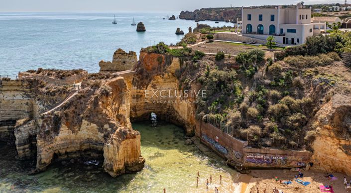 Image No.6-8 Bed Villa for sale