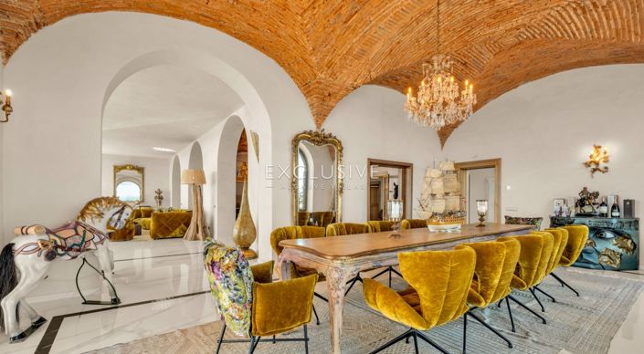 Image No.8-8 Bed Villa for sale