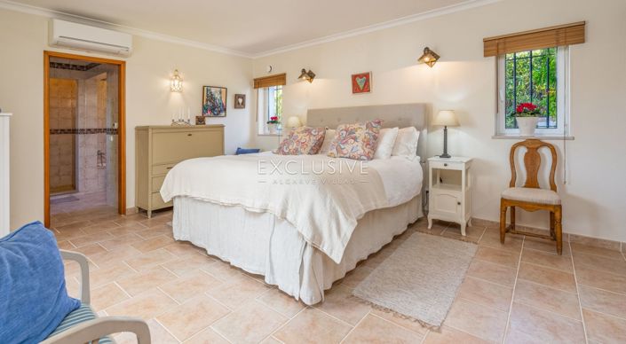 Image No.14-4 Bed Villa for sale