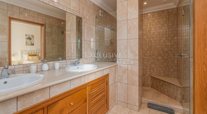 Image No.13-3 Bed Villa for sale