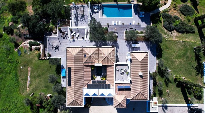 Image No.1-5 Bed Villa for sale