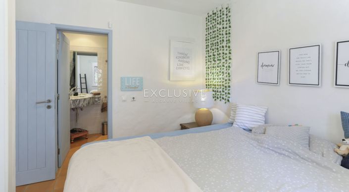 Image No.22-5 Bed Villa for sale