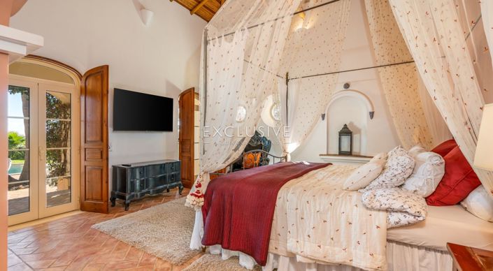 Image No.8-4 Bed Villa for sale