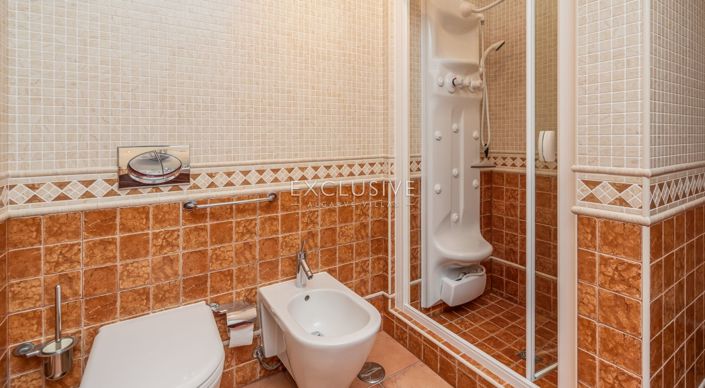 Image No.41-5 Bed Villa for sale