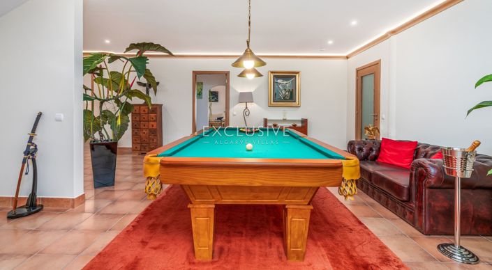 Image No.42-5 Bed Villa for sale