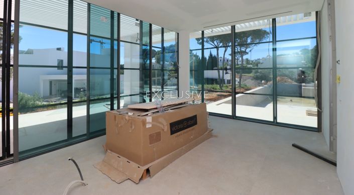 Image No.13-6 Bed Villa for sale