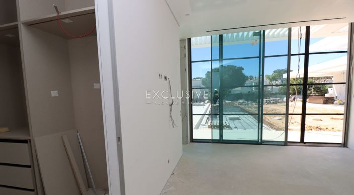Image No.16-6 Bed Villa for sale