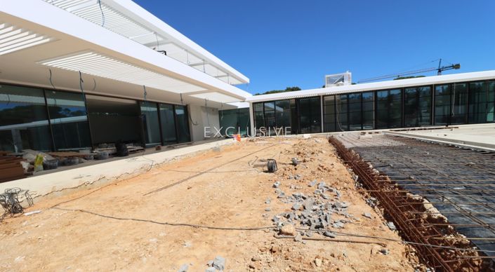 Image No.2-6 Bed Villa for sale