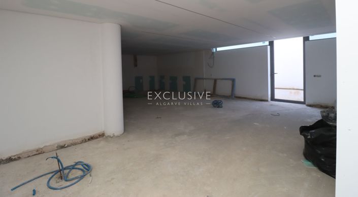Image No.26-6 Bed Villa for sale