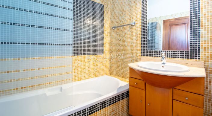 Image No.15-Villa de 4 chambres à vendre à Lagoa