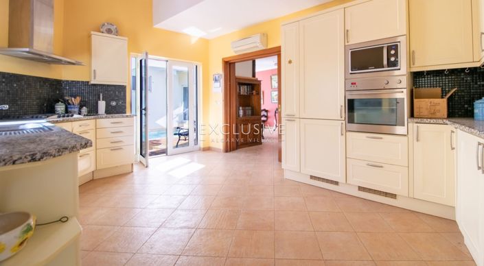 Image No.7-Villa de 4 chambres à vendre à Lagoa