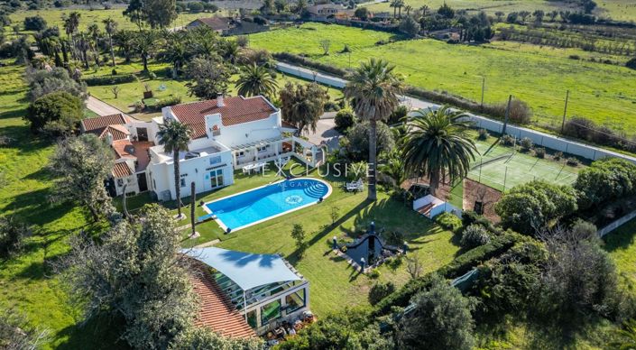 Image No.1-6 Bed Villa for sale