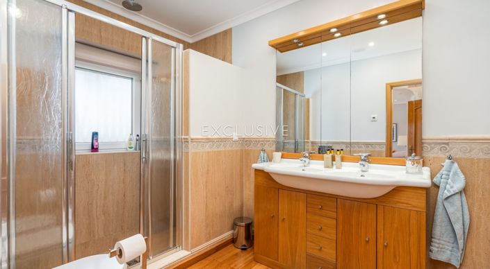 Image No.17-4 Bed Villa for sale