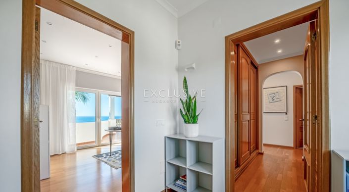 Image No.32-4 Bed Villa for sale
