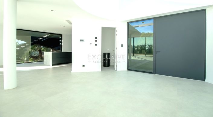 Image No.11-4 Bed Villa for sale