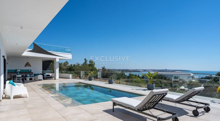 Image No.1-4 Bed Villa for sale