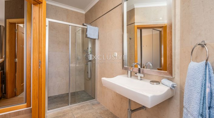 Image No.18-Villa de 4 chambres à vendre à Luz