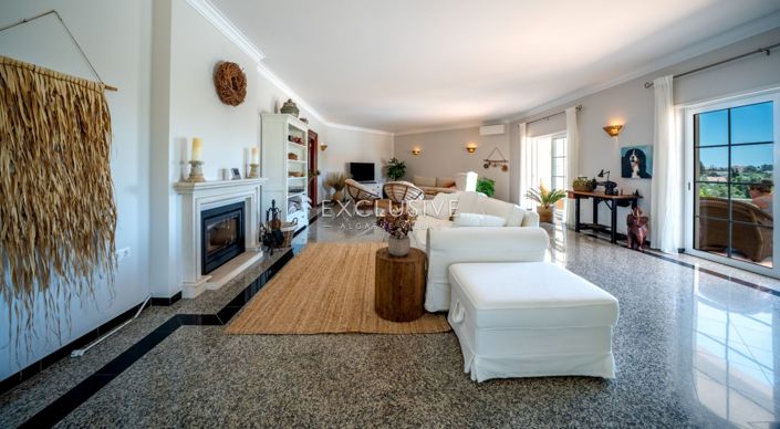 Image No.11-4 Bed Villa for sale