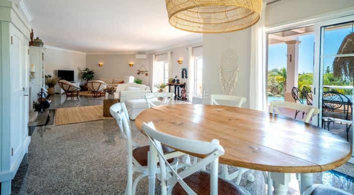 Image No.12-4 Bed Villa for sale