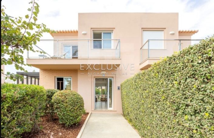 Image No.1-1 Bed Townhouse for sale