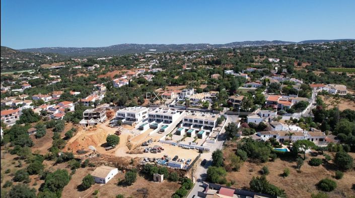 Image No.1-3 Bed Villa for sale