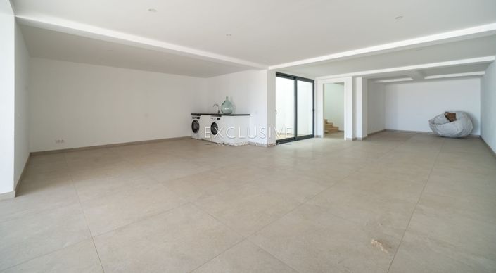 Image No.24-4 Bed Villa for sale