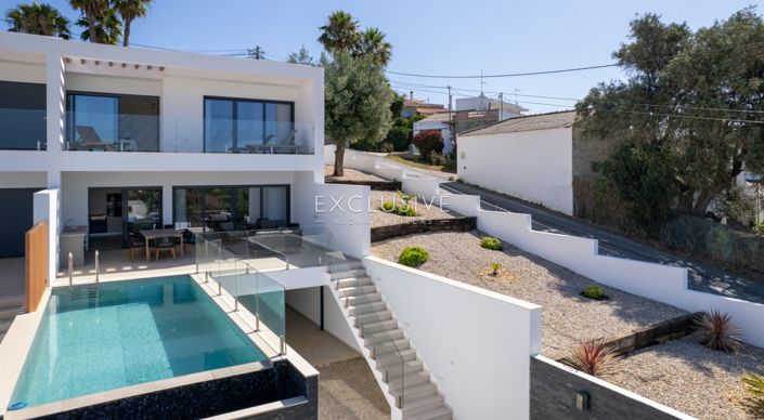 Image No.28-4 Bed Villa for sale