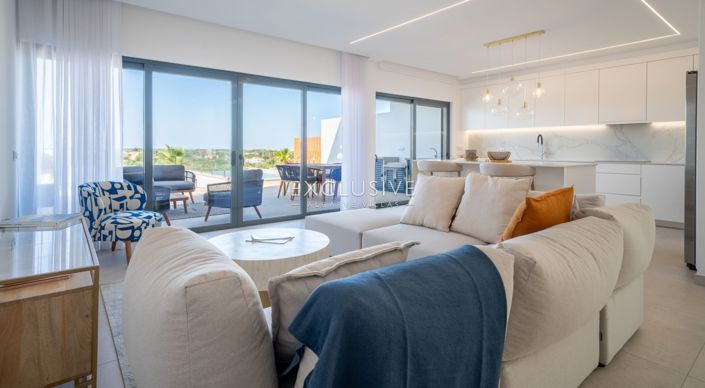 Image No.4-4 Bed Villa for sale