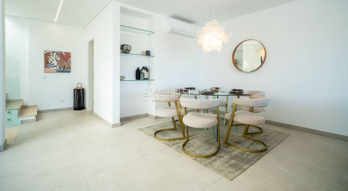 Image No.6-4 Bed Villa for sale