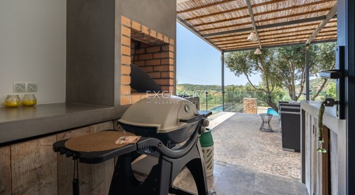Image No.12-4 Bed Villa for sale