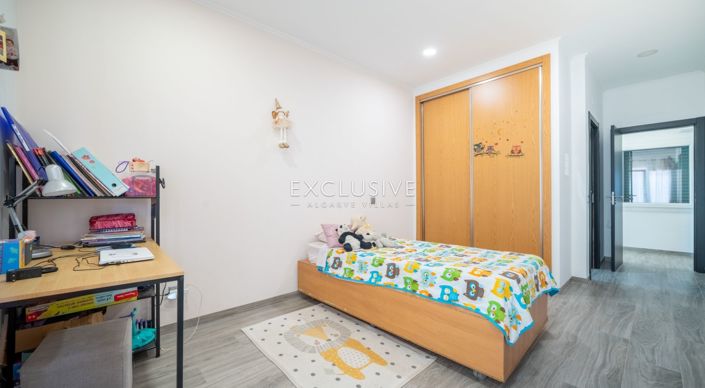 Image No.15-4 Bed Villa for sale