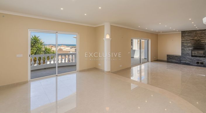 Image No.3-Villa de 3 chambres à vendre à Lagos