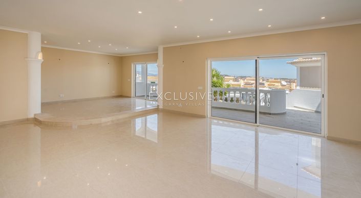 Image No.4-Villa de 3 chambres à vendre à Lagos