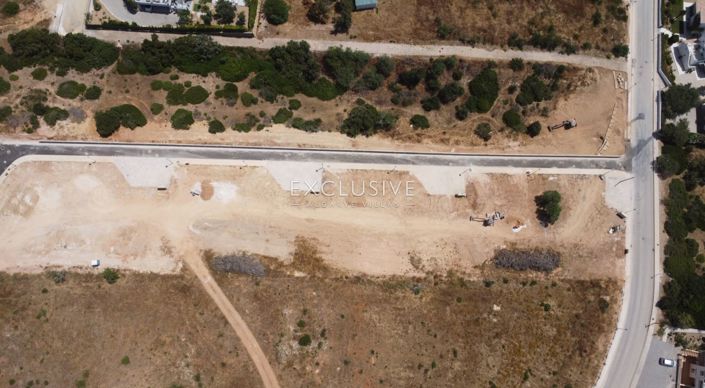 Image No.6-Terrain de 4 chambres à vendre à Luz