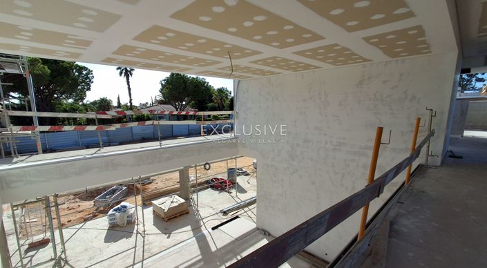 Image No.5-4 Bed Villa for sale