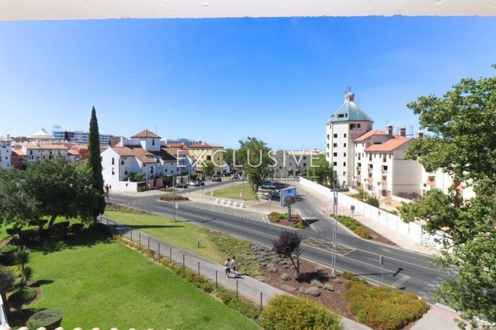 Image No.19-3 Bed Apartment for sale