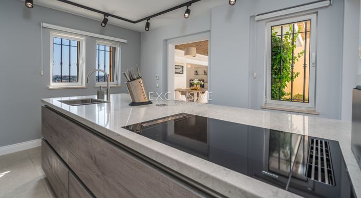 Image No.12-4 Bed Villa for sale