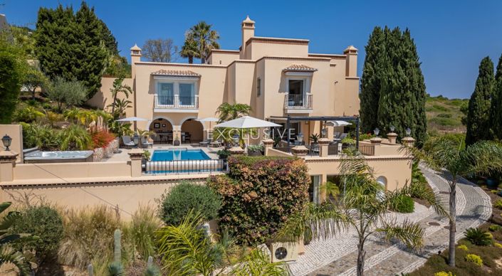 Image No.2-4 Bed Villa for sale