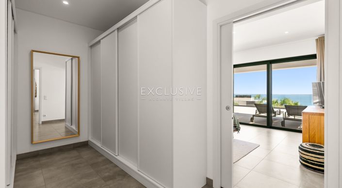 Image No.11-4 Bed Villa for sale